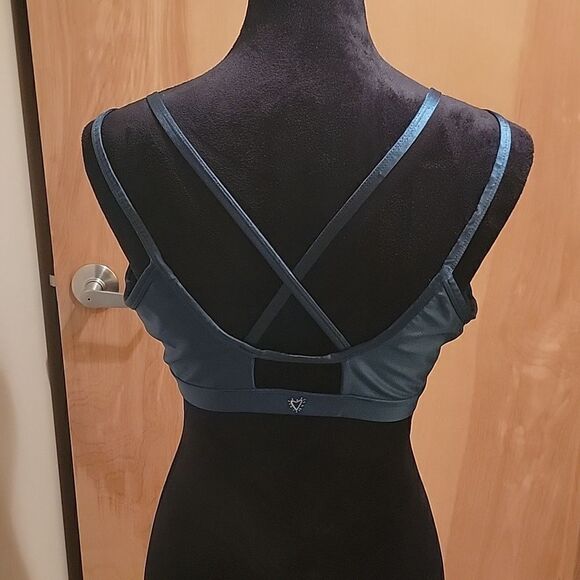 Betsey Johnson green workout top sz L - Picture 3 of 7